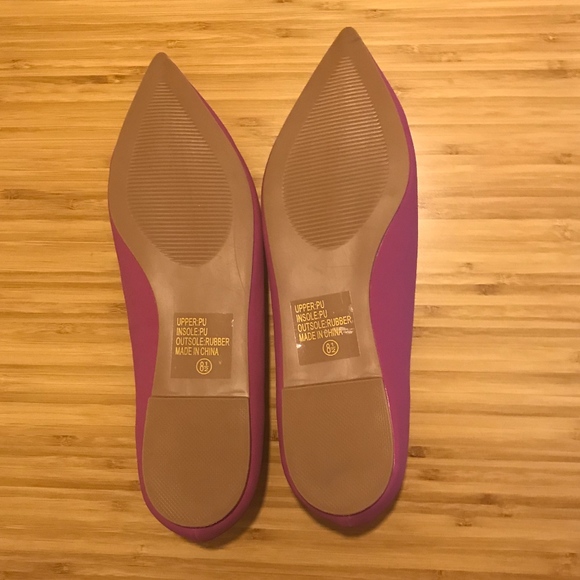 NWB Journee Collection | Magenta Flats - Picture 5 of 5